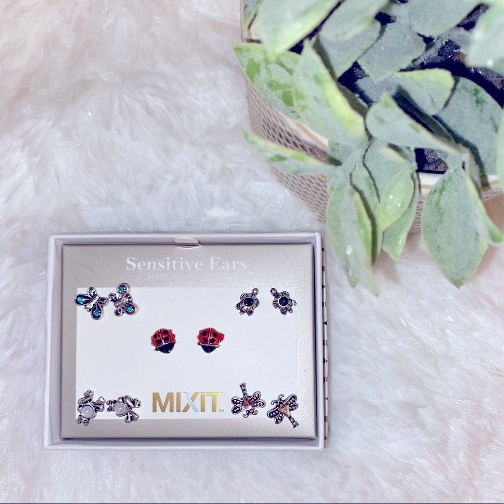 sensitive ears | 5 ct earrings · · · osfa nwt